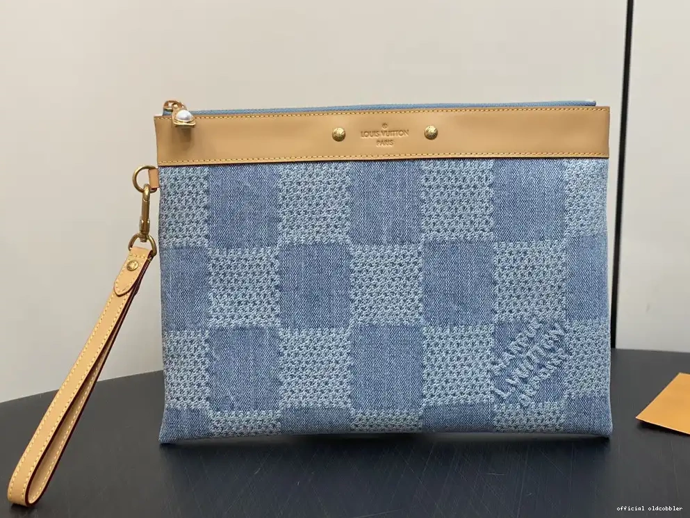 POCHETTE LOUIS VUITTON TO-GO-30*21.5*2cm 0530